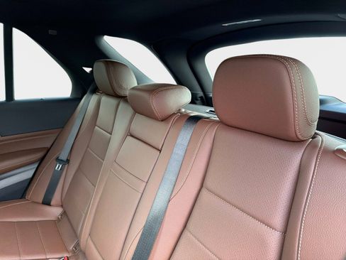 Used 2025 Mercedes-Benz GLE 450e GLE 450e image 32