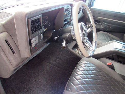Used 1993 Chevrolet Silverado 3500 2WD Crew Cab image 49