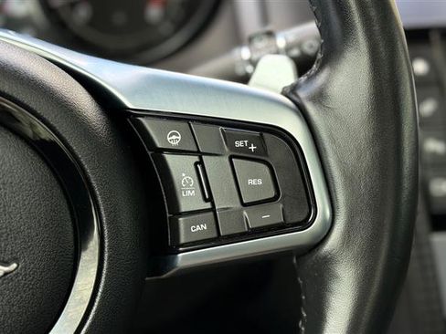 Used 2018 Jaguar F-TYPE Coupe image 23