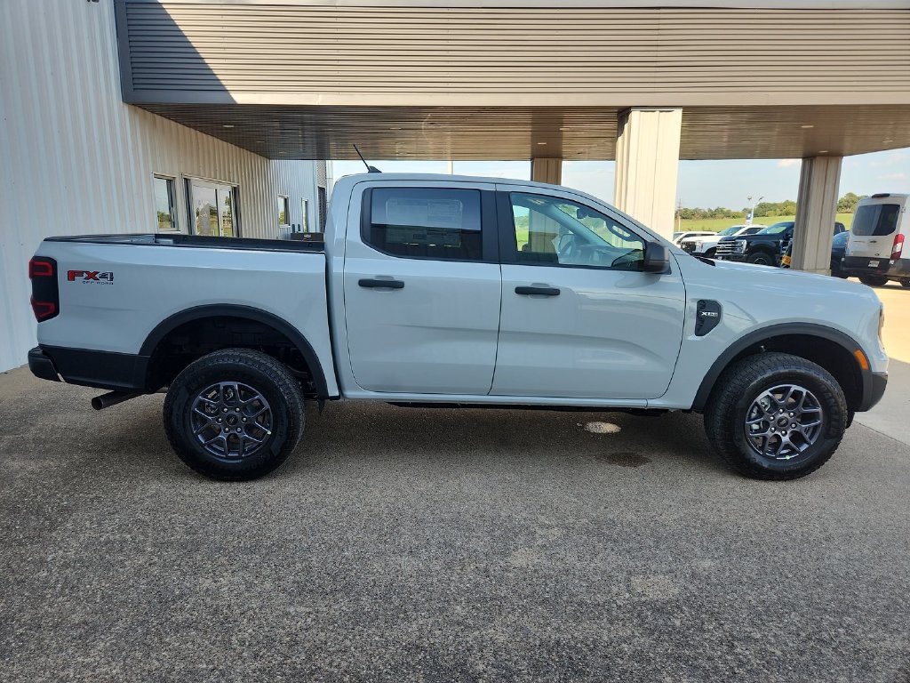 New 2026 Ford Ranger XLT w/ FX4 Off-Road Package AWD/4WD image 9