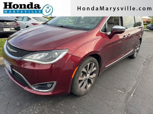Used 2017 Chrysler Pacifica Limited w/ Advanced Safetytec Group FWD image 1