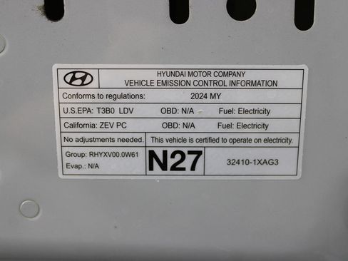 Used 2024 Hyundai Ioniq 5 SEL RWD image 33