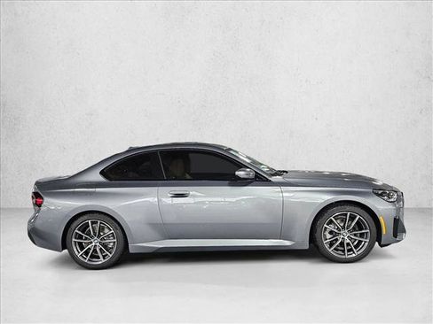 Used 2026 BMW 230i Coupe w/ Convenience Package image 4