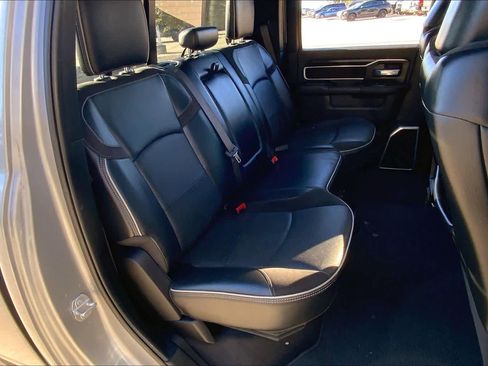 Used 2022 RAM 2500 Laramie w/ Night Edition image 38