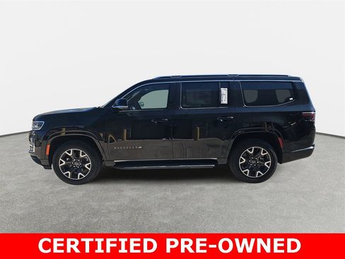 Used 2023 Jeep Wagoneer Series III w/ Preferred Equipment Group image 8