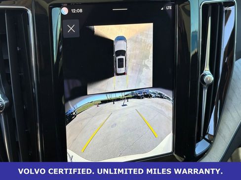 Certified 2025 Volvo XC60 B5 Plus image 24