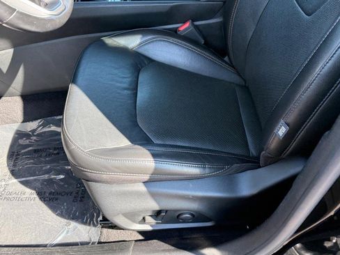 Used 2022 Jeep Compass Limited image 17