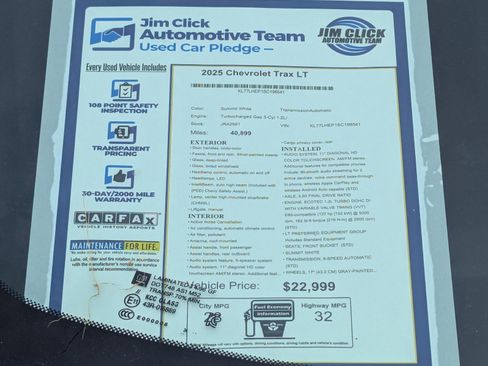 Used 2025 Chevrolet Trax LT FWD image 14