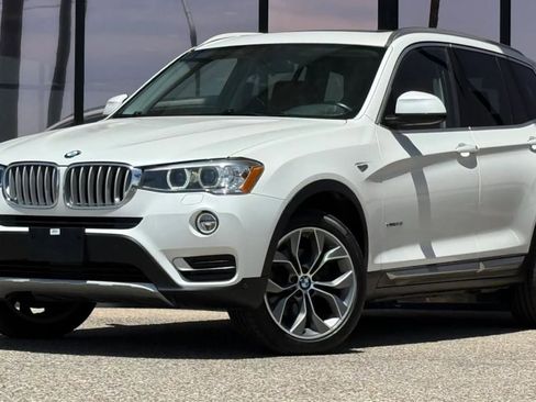 Used 2016 BMW X3 xDrive28i AWD/4WD image 3
