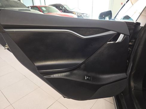 Used 2018 Tesla Model S 75D AWD/4WD image 19