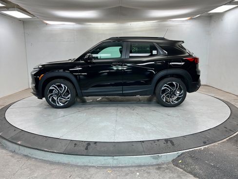 New 2026 Chevrolet TrailBlazer RS w/ Convenience Package image 2
