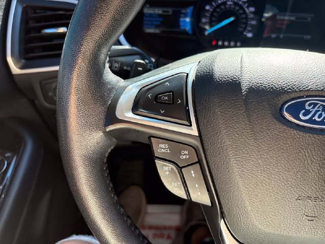 Used 2018 Ford Edge SEL w/ Equipment Group 201A AWD/4WD image 11