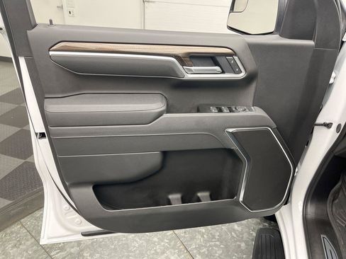 Used 2026 Chevrolet Silverado 1500 LT AWD/4WD image 8
