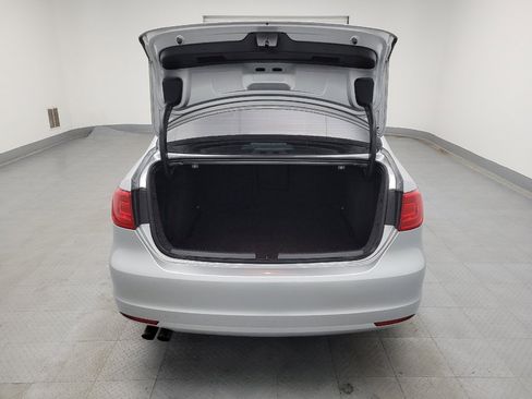 Used 2014 Volkswagen Jetta SE FWD image 29
