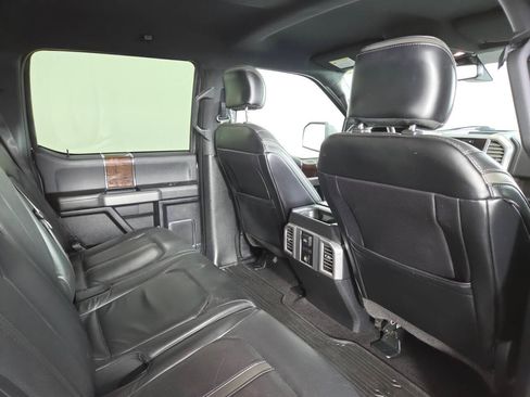 Used 2016 Ford F150 Platinum w/ Equipment Group 701A Luxury AWD/4WD image 34