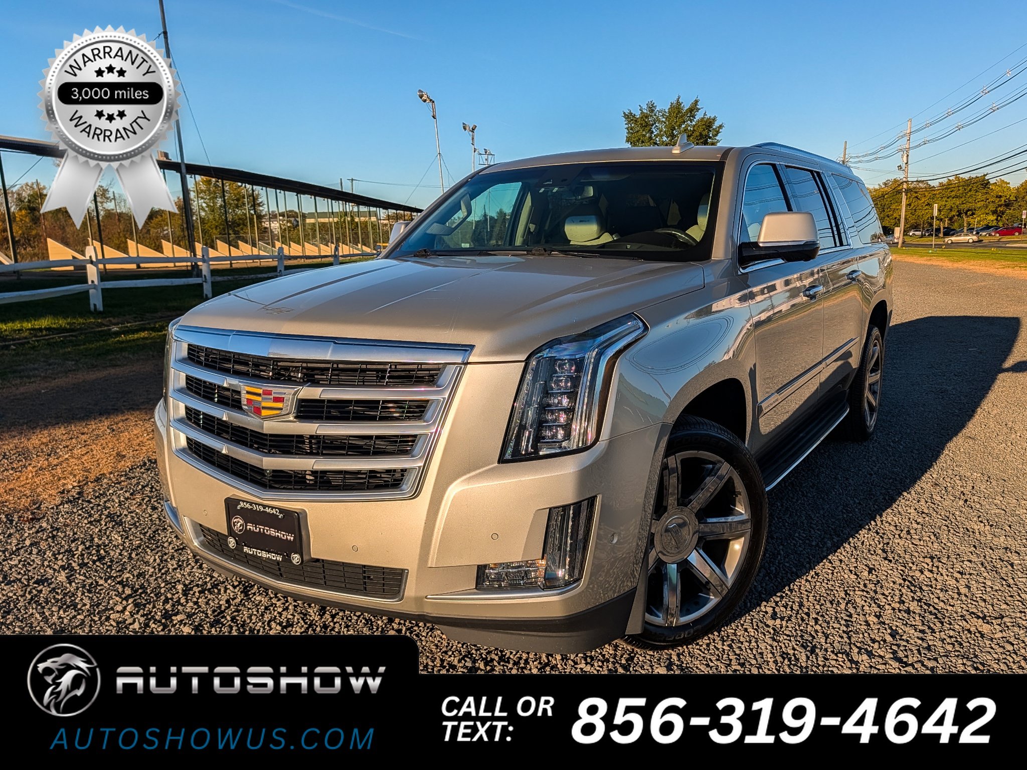 Used 2017 Cadillac Escalade ESV Luxury AWD/4WD image 1