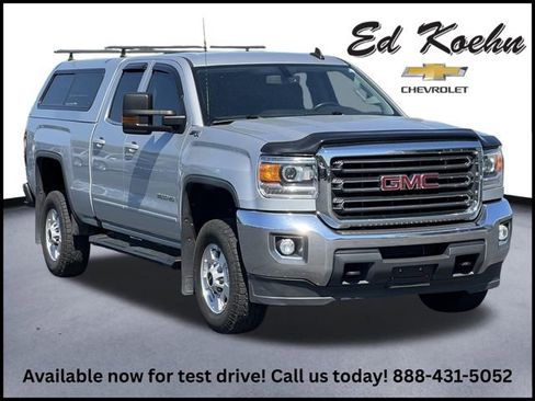 Used 2018 GMC Sierra 2500 SLE w/ SLE Preferred Package AWD/4WD image 1
