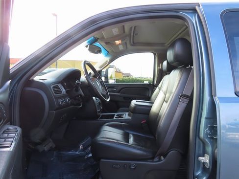 Used 2014 Chevrolet Silverado 3500 LTZ w/ LTZ Plus Package image 13