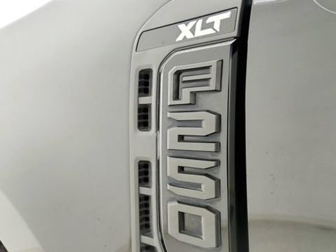 Used 2023 Ford F250 XLT w/ Black Appearance Package AWD/4WD image 34
