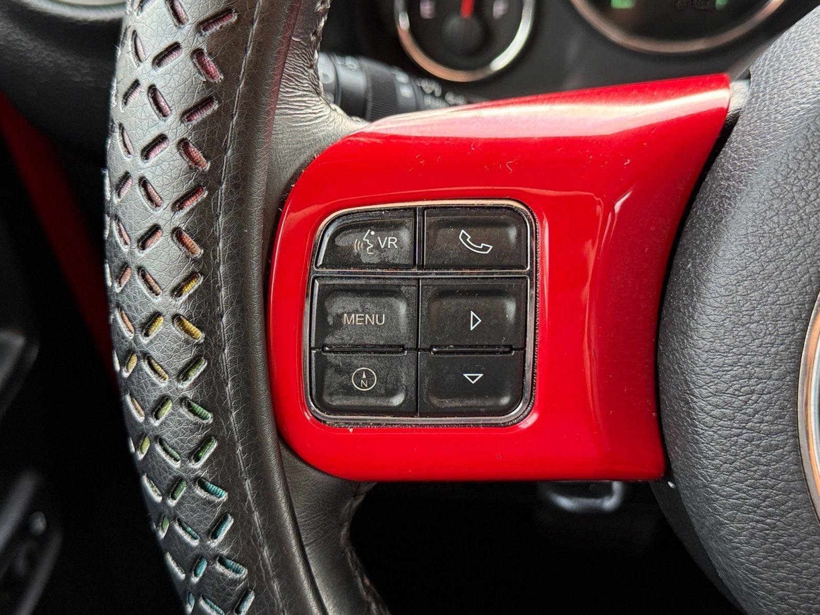 Used 2017 Jeep Wrangler Unlimited Sahara w/ Dual Top Group AWD/4WD image 18