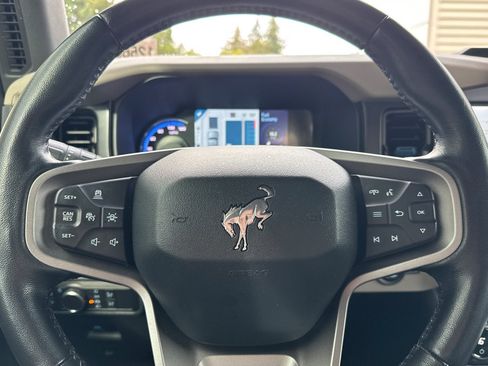 Certified 2021 Ford Bronco Wildtrak AWD/4WD image 24