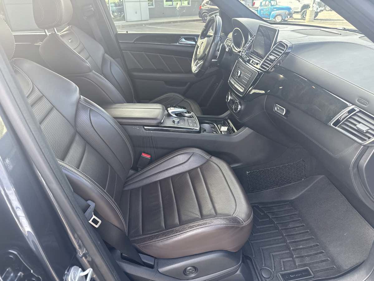 Used 2016 Mercedes-Benz GLE 63 AMG 4MATIC image 19