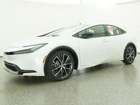 New 2026 Toyota Prius XLE image 17