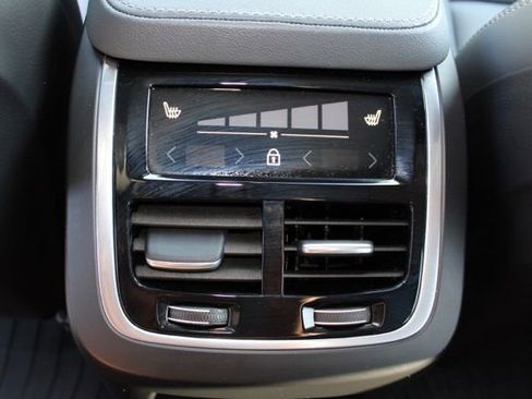 Certified 2024 Volvo XC90 T8 Ultimate AWD/4WD image 27