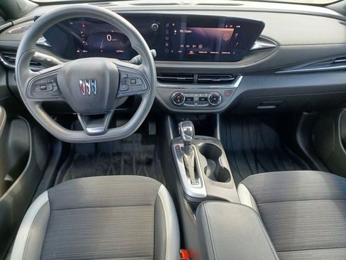 Used 2024 Buick Envista Preferred FWD image 24