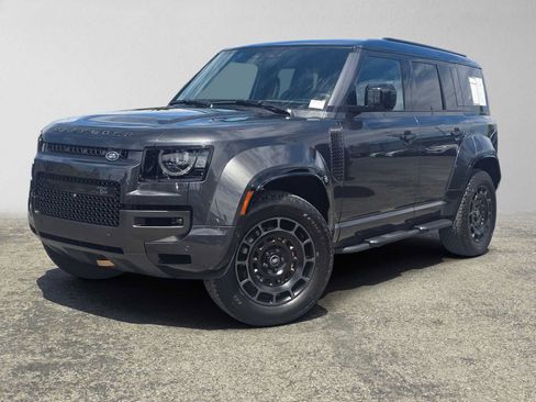 Used 2025 Land Rover Defender 110 AWD/4WD image 1