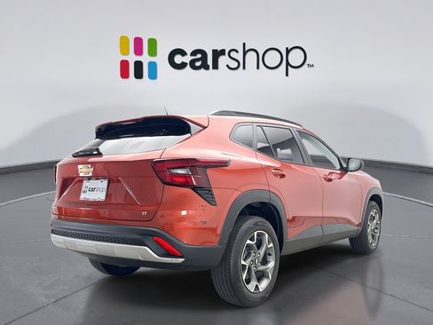 Used 2024 Chevrolet Trax LT w/ Driver Confidence Package FWD image 5