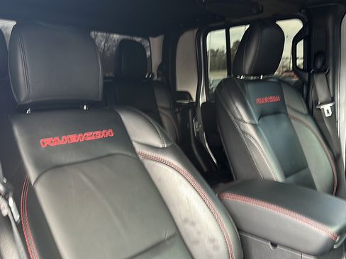 Used 2021 Jeep Gladiator Rubicon AWD/4WD image 14