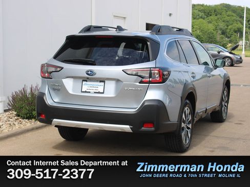 Used 2023 Subaru Outback Limited AWD/4WD image 2