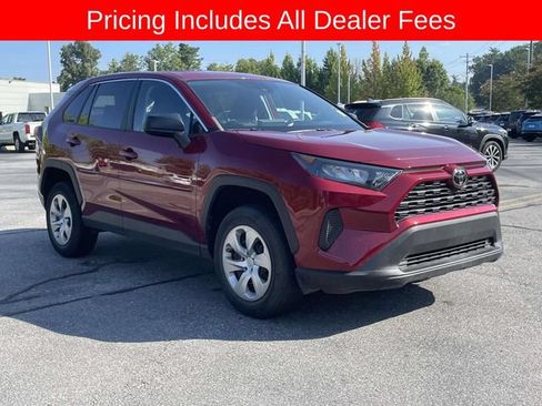 Used 2022 Toyota RAV4 LE FWD image 7