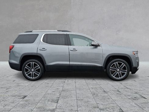 Certified 2023 GMC Acadia SLT w/ Technology Package AWD/4WD image 4