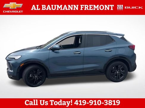 Used 2024 Buick Encore GX Sport Touring FWD image 3