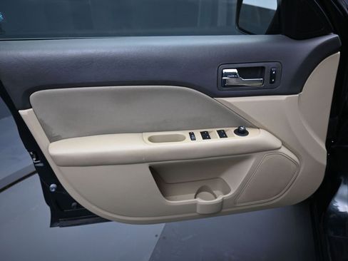 Used 2010 Ford Fusion SE image 11