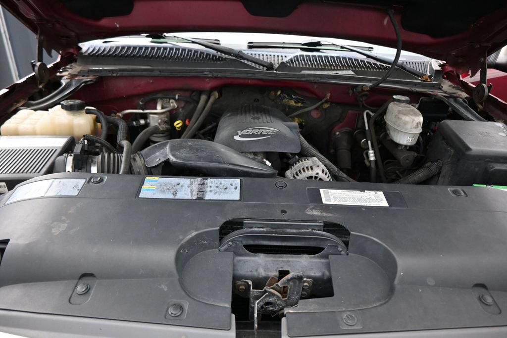 Used 2005 Chevrolet Silverado 2500 LS AWD/4WD image 24