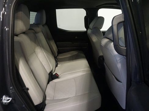 Certified 2025 Toyota Tacoma Limited AWD/4WD image 24