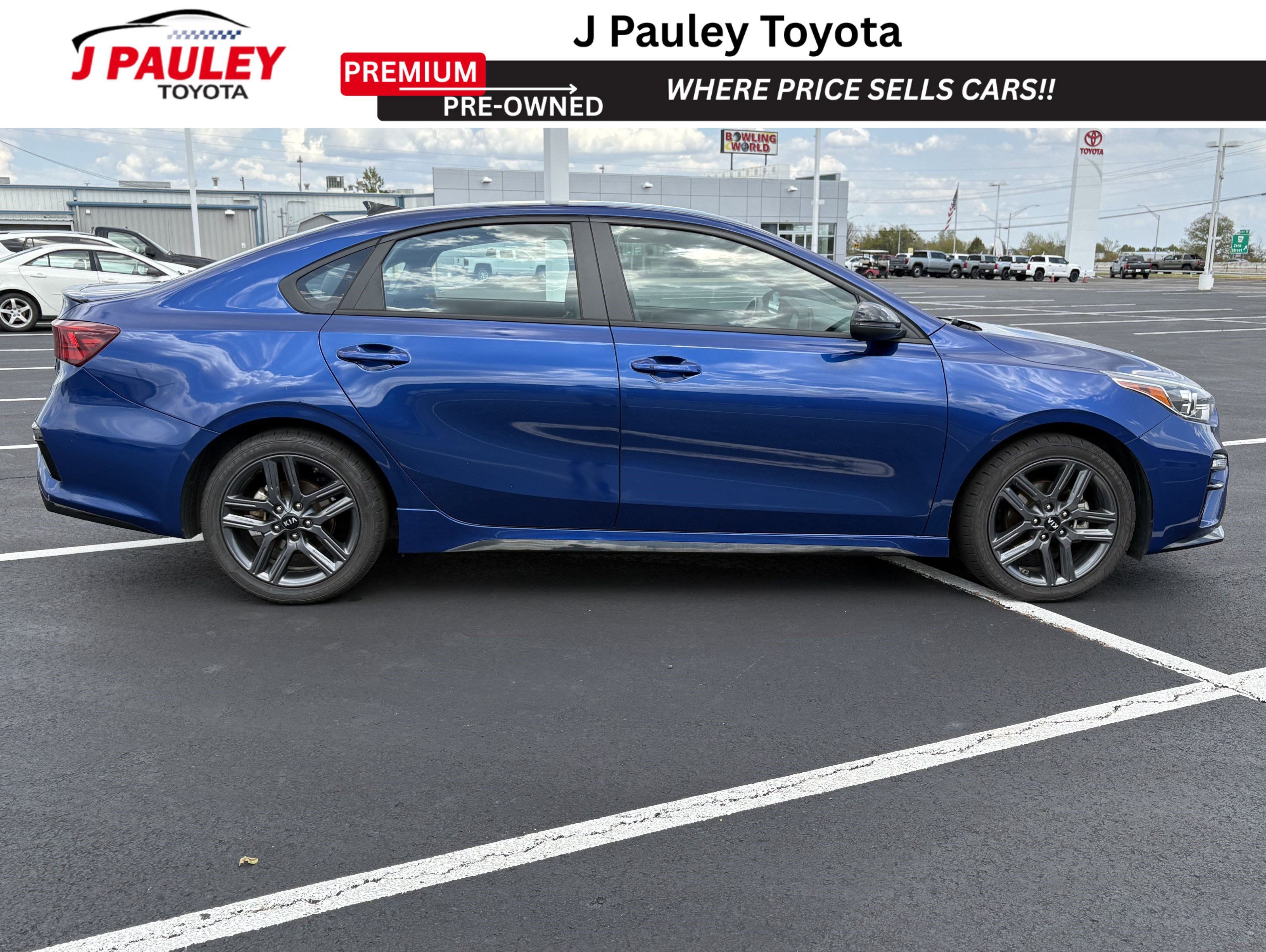 Used 2021 Kia Forte GT-Line FWD image 3