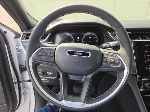 New 2026 Jeep Grand Cherokee Laredo X AWD/4WD image 3