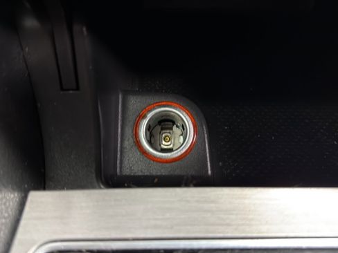 Used 2015 Volkswagen Passat TDI SE image 31