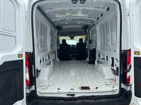 Used 2019 Ford Transit 250 148 Medium Roof RWD image 12