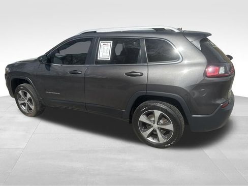 Used 2019 Jeep Cherokee Limited AWD/4WD image 16