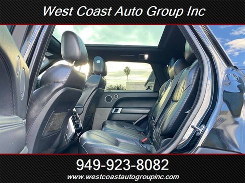 Used 2017 Land Rover Range Rover Sport HSE image 9