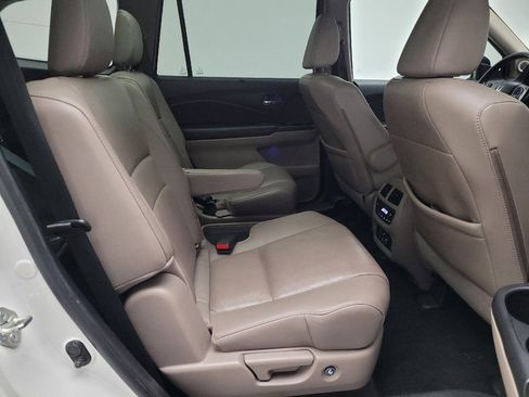 Used 2018 Honda Pilot Elite image 19
