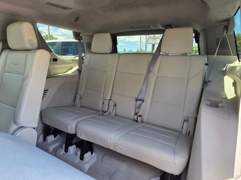 Used 2023 Cadillac Escalade Sport Platinum AWD/4WD image 18