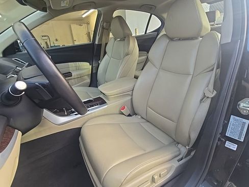 Used 2020 Acura TLX image 12
