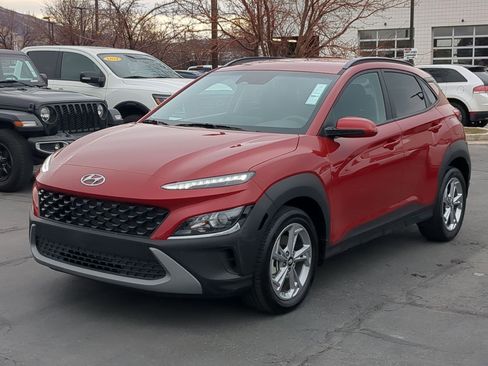 Used 2022 Hyundai Kona SEL w/ Cargo Package image 10