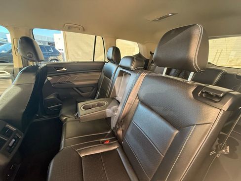 Used 2021 Volkswagen Atlas SE FWD image 19